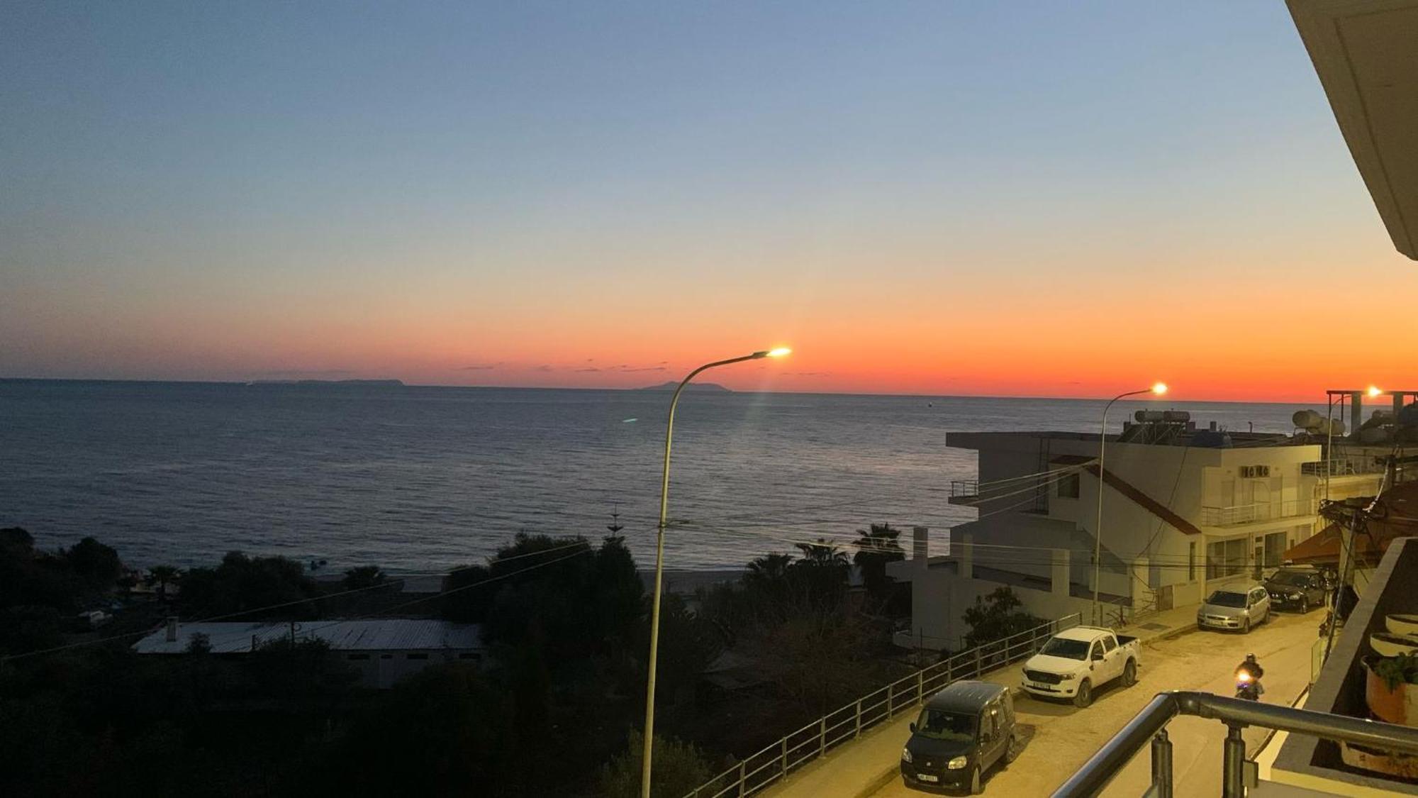 Sunset Views Apartment Himare Eksteriør bilde